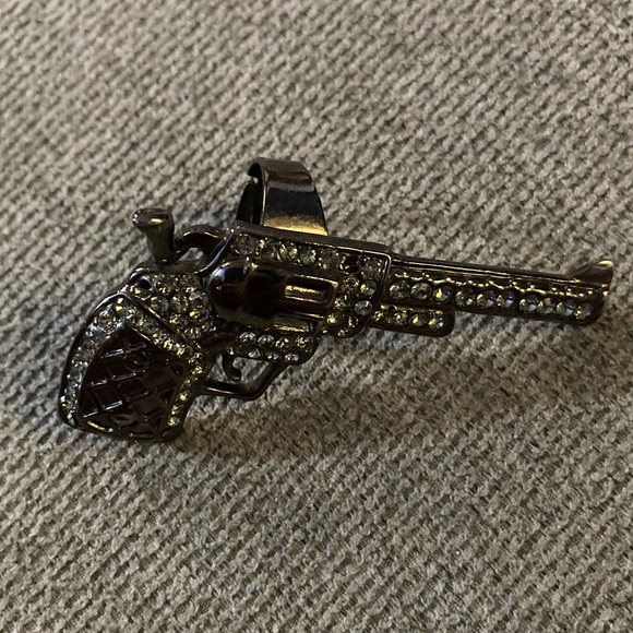 One Finger Rhinestone Gun Ring - Picture 3 of 4